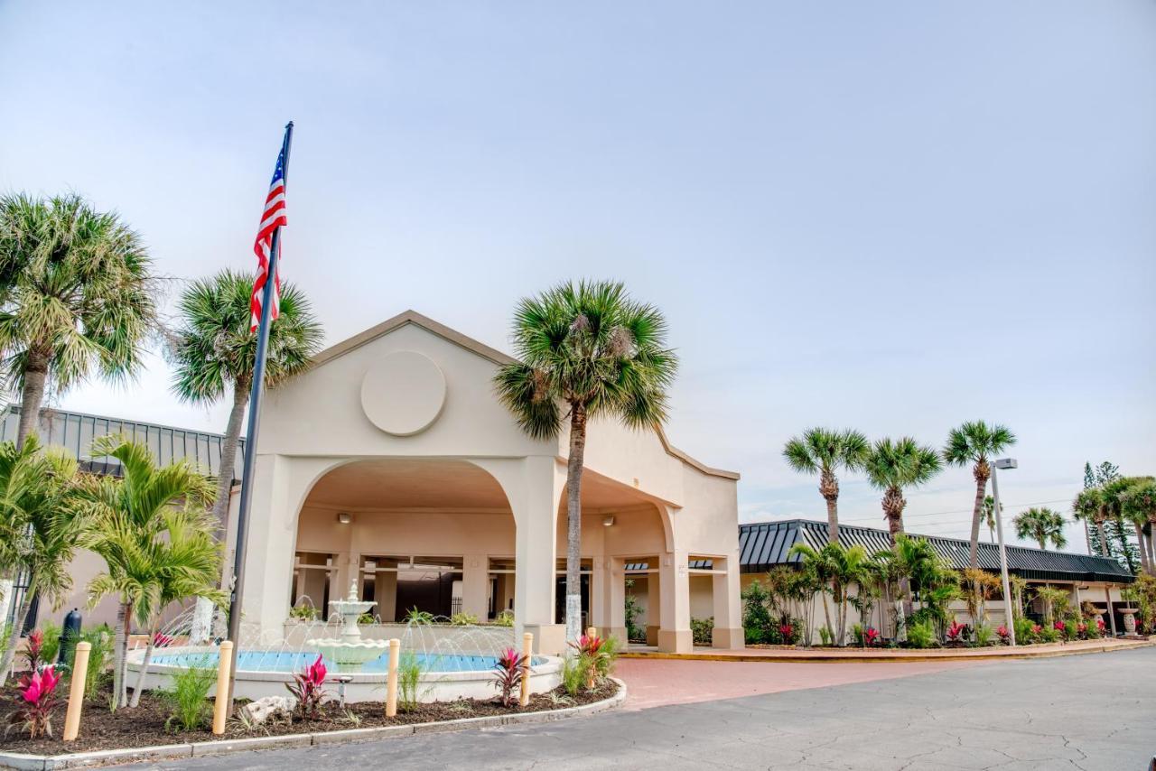 Days Inn By Wyndham St. Petersburg / Tampa Bay Area Pinellas Park Esterno foto