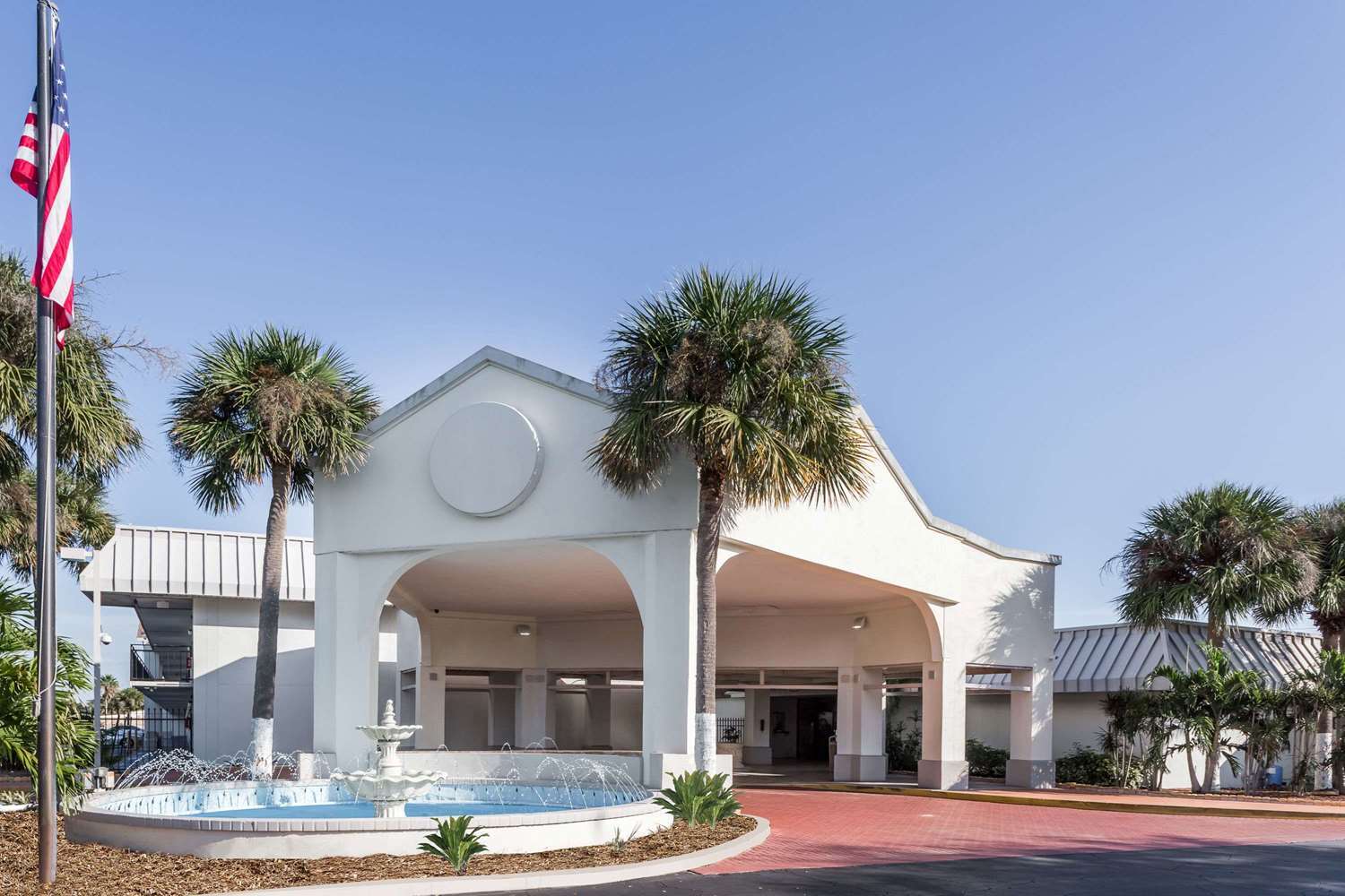 Days Inn By Wyndham St. Petersburg / Tampa Bay Area Pinellas Park Esterno foto